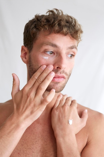 Zabiegi kosmetyczne dla mężczyzn Wrocław – odkryj nowoczesne terapie