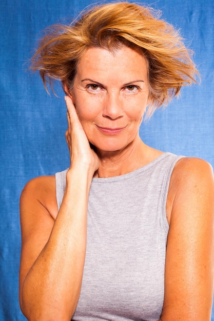 Jakie zabiegi na twarz dla 40-latki zapewnią młodość?