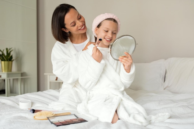 Zabiegi kosmetyczne po ciąży dla pięknej skóry